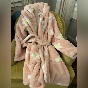Ugg plush daisy bath robe pink